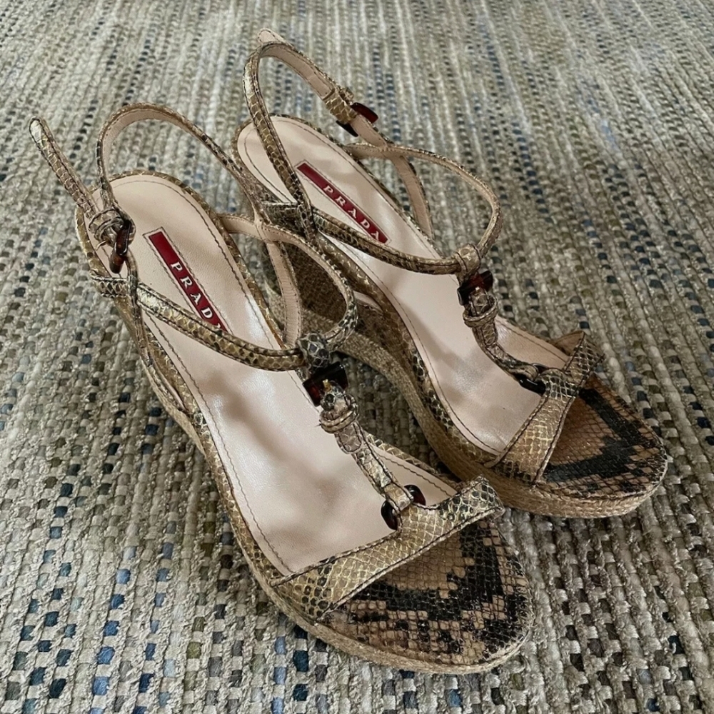 Prada Linea Rossas Strappy Python Snakeskin Wedges Womens size 8